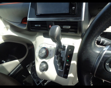 Toyota Sienta 2017