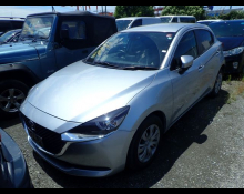 Mazda Mazda2 2021