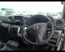Nissan NV350 2016