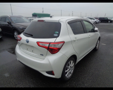 Toyota Vitz 2017
