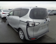 Toyota Sienta 2017