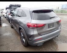 Mercedes-Benz GLA-class 2021