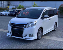 Toyota Esquire 2015