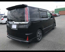 Toyota Noah 2017