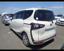 Toyota Sienta 2017