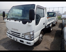 Isuzu Elf 2017