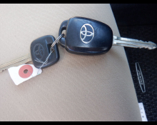 Toyota Corolla Axio 2012