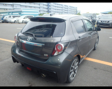 Toyota Vitz 2012