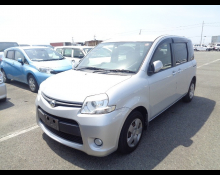Toyota Sienta 2014