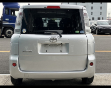 Toyota Sienta 2013