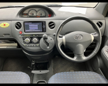 Toyota Sienta 2013