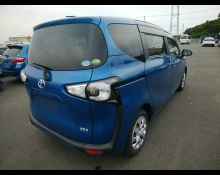 Toyota Sienta 2018