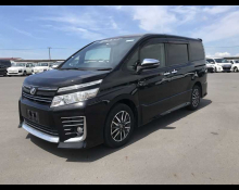 Toyota Voxy 2015