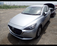 Mazda Mazda2 2022