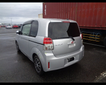 Toyota Spade 2017
