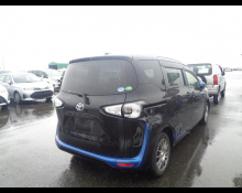 Toyota Sienta 2017