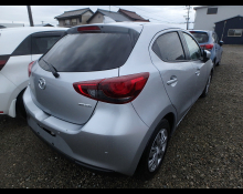 Mazda Mazda2 2022
