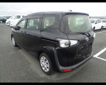 Toyota Sienta 2017