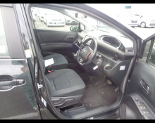 Toyota Sienta 2017