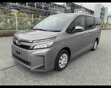 Toyota Voxy 2018