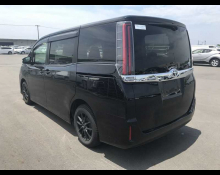 Toyota Noah 2018