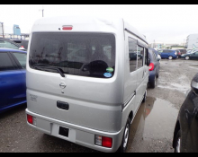 Nissan NV100 2020