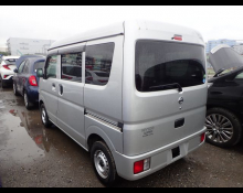 Nissan NV100 2020