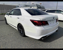 Toyota Crown Athlete 2015