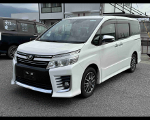 Toyota Voxy 2016