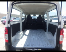 Nissan NV350 2019