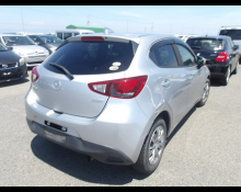 Mazda Demio 2017