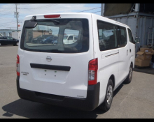 Nissan NV350 2019