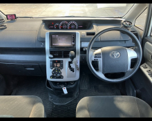 Toyota Noah 2013