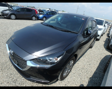 Mazda Mazda2 2022