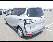 Toyota Sienta 2017