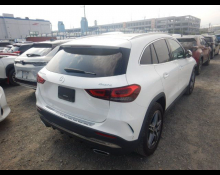 Mercedes-Benz GLA-class 2021