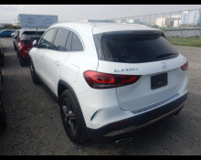Mercedes-Benz GLA-class 2021