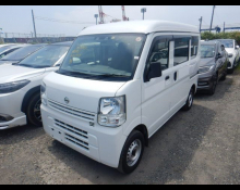 Nissan NV100 2020