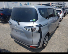 Toyota Sienta 2020