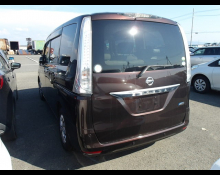 Nissan Serena 2015