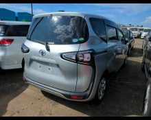 Toyota Sienta 2020