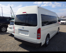 Toyota Hiace Commuter 2024