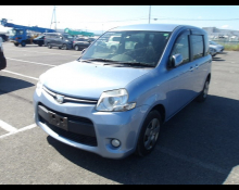 Toyota Sienta 2014