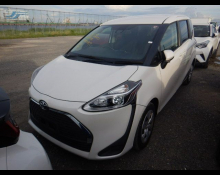 Toyota Sienta 2021