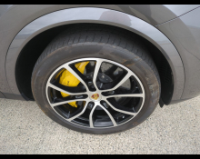 Porsche Cayenne 2021