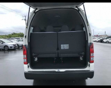 Toyota Hiace Commuter 2024