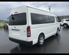 Toyota Hiace Commuter 2024