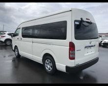 Toyota Hiace Commuter 2024