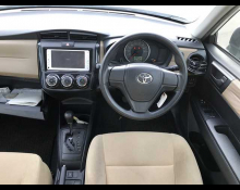 Toyota Corolla Axio 2014