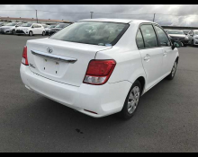 Toyota Corolla Axio 2014